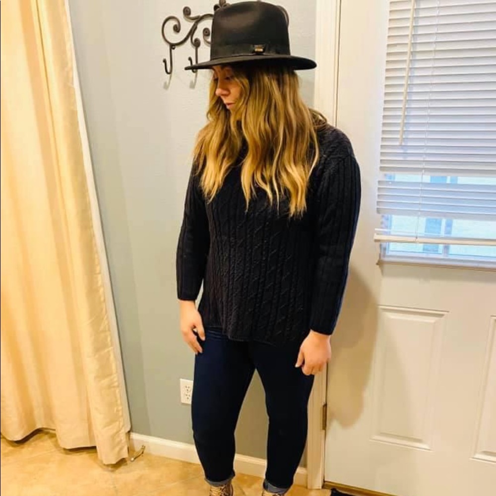Vintage 90s black cable knit sweater